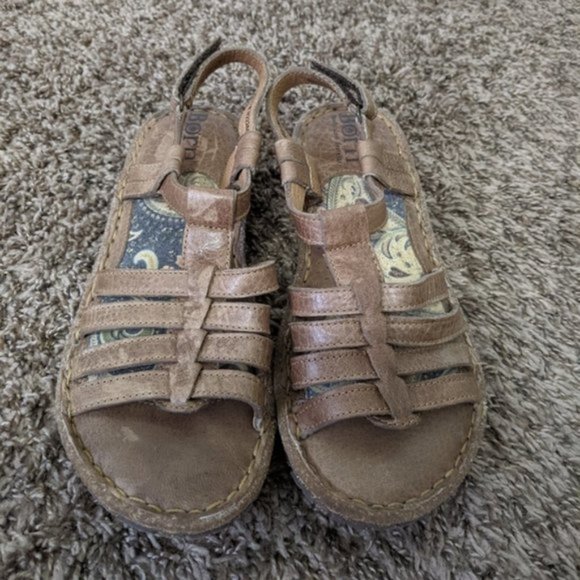 B.O.C Born brown strappy sandals - Picture 4 of 9